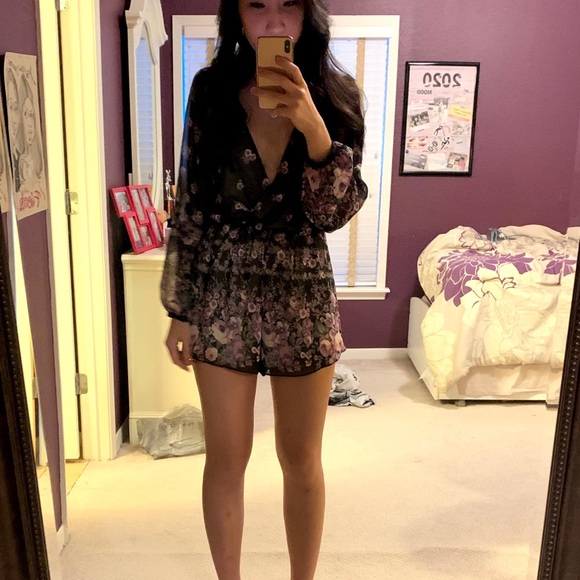 Floral long sleeve romper - Picture 2 of 3